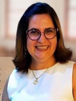 Após 35 anos dedicados à educação pública, Eliene Chaves encerra carreira e deixa legado que marcou gerações em Itapetinga